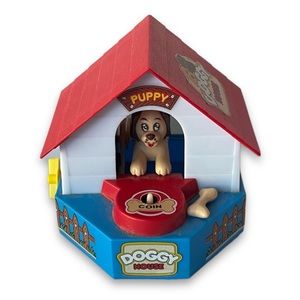 ♠️ vintage 1960s children’s wind up Doggy House coin bank with animated dog